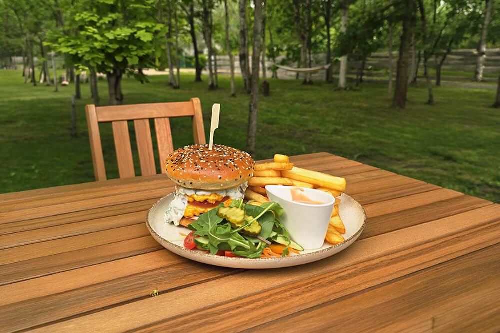 Burger and fries at VeloPietura camping café